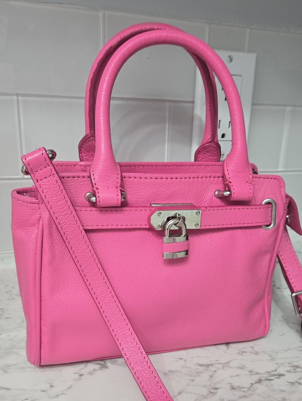Danier Pink Bubble Gum  Leather Satchel Handbag with Lock Accent - Picture 3 of 8